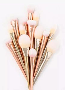 至臻尚美 沒(méi)兩把刷子，怎么出來(lái)混化妝圈